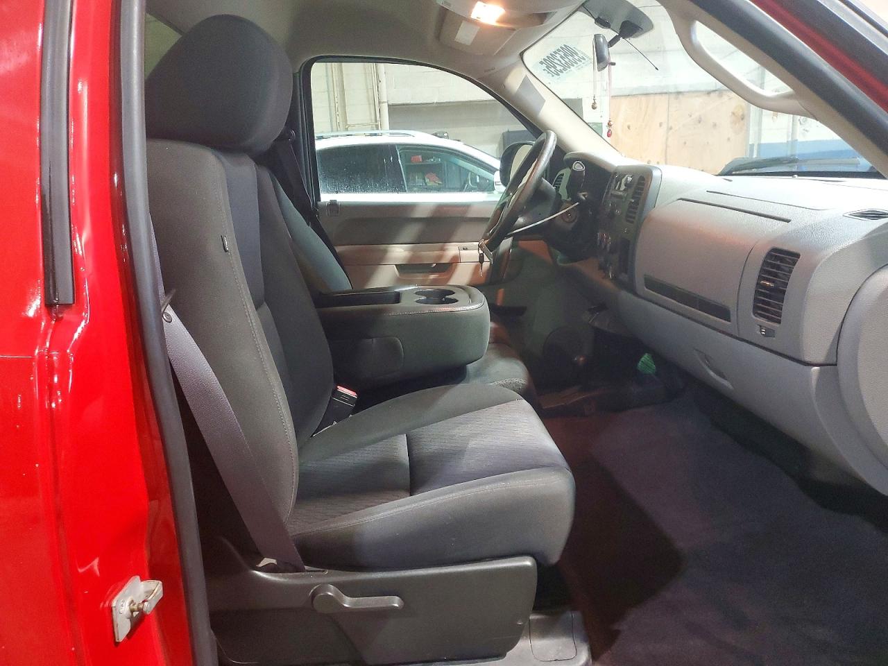 2010 CHEVROLET SILVERADO K1500 photo 10