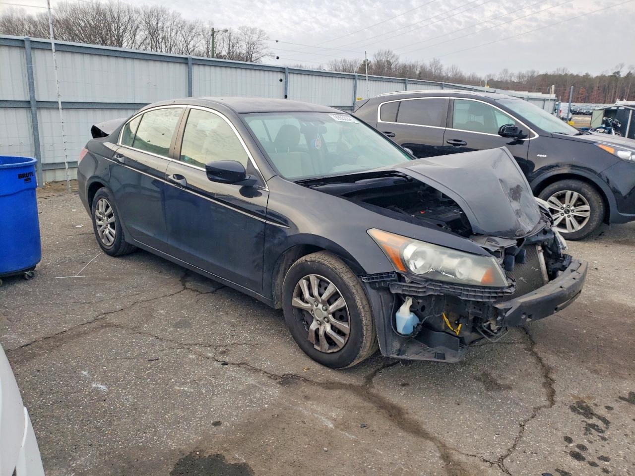 2009 HONDA ACCORD LX photo 4
