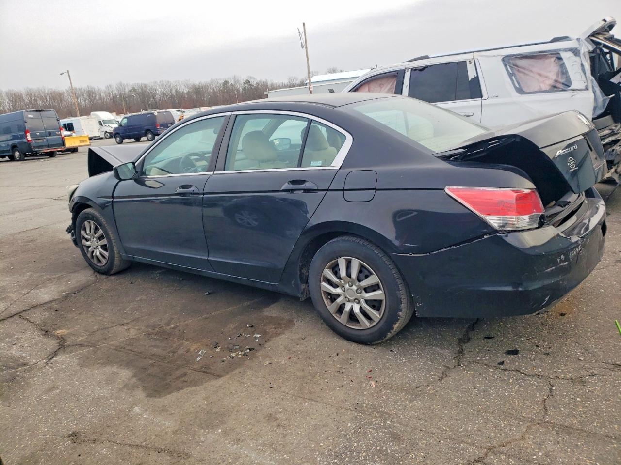 2009 HONDA ACCORD LX photo 2