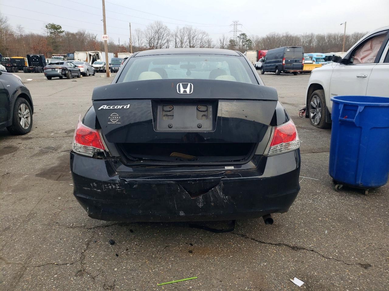 2009 HONDA ACCORD LX photo 6