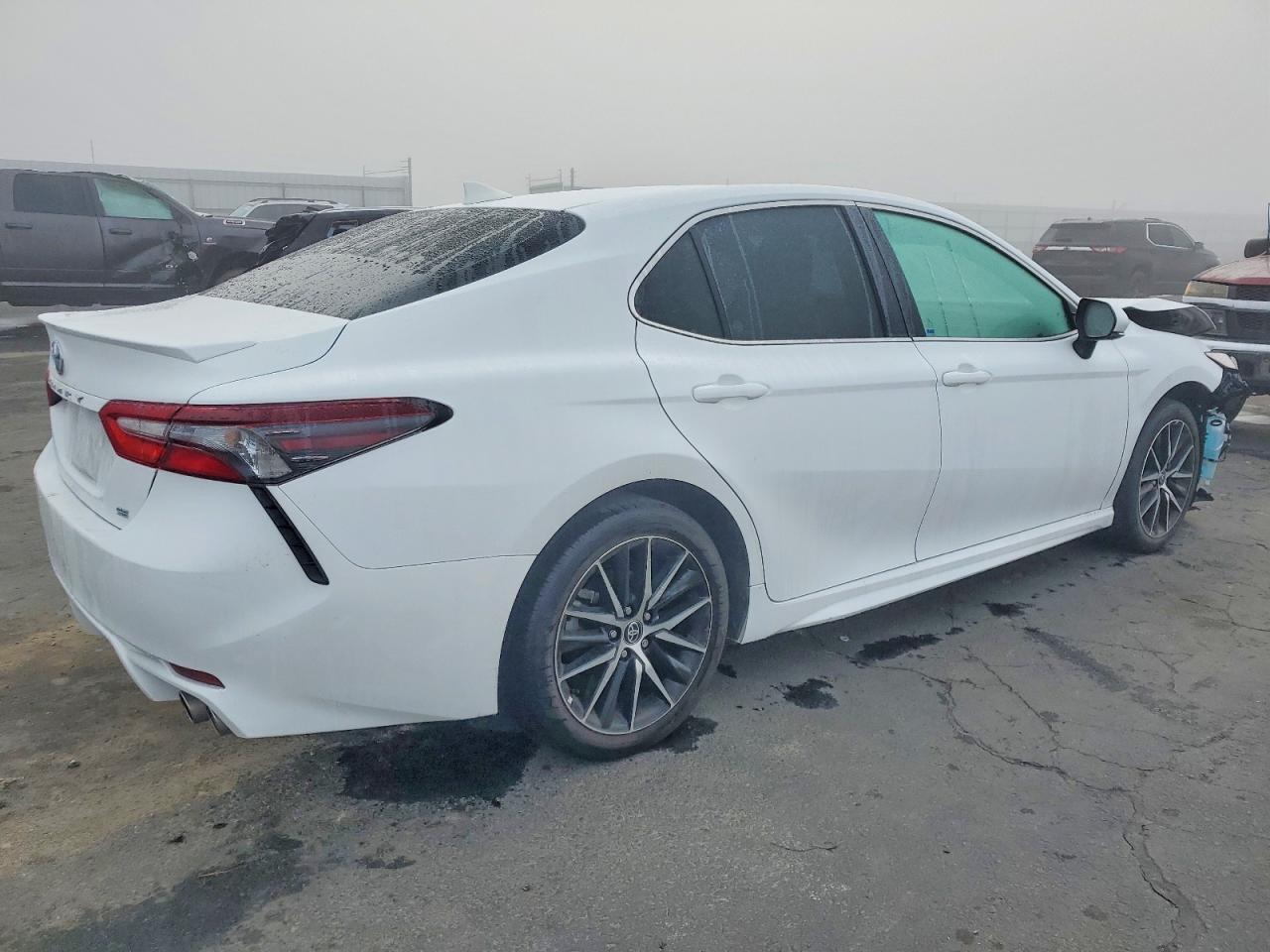 2024 TOYOTA CAMRY SE NIGHT SHADE photo 3