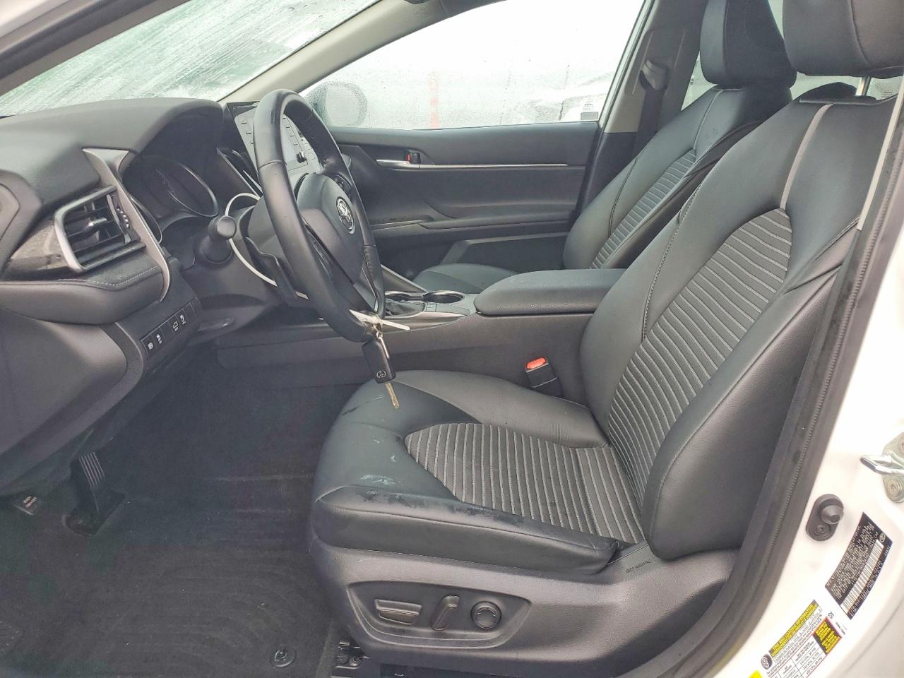 2024 TOYOTA CAMRY SE NIGHT SHADE photo 7