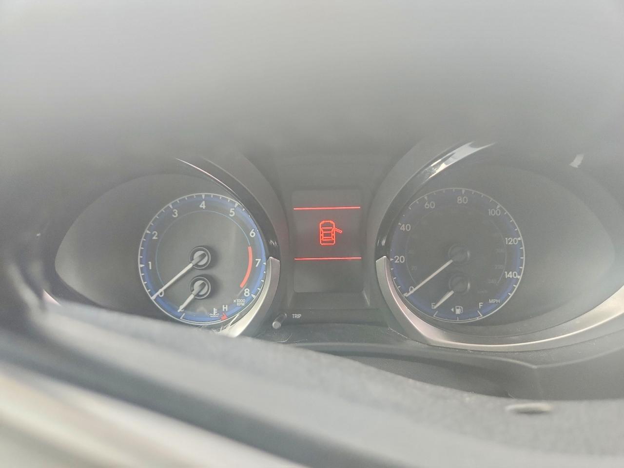 2015 TOYOTA COROLLA L photo 17