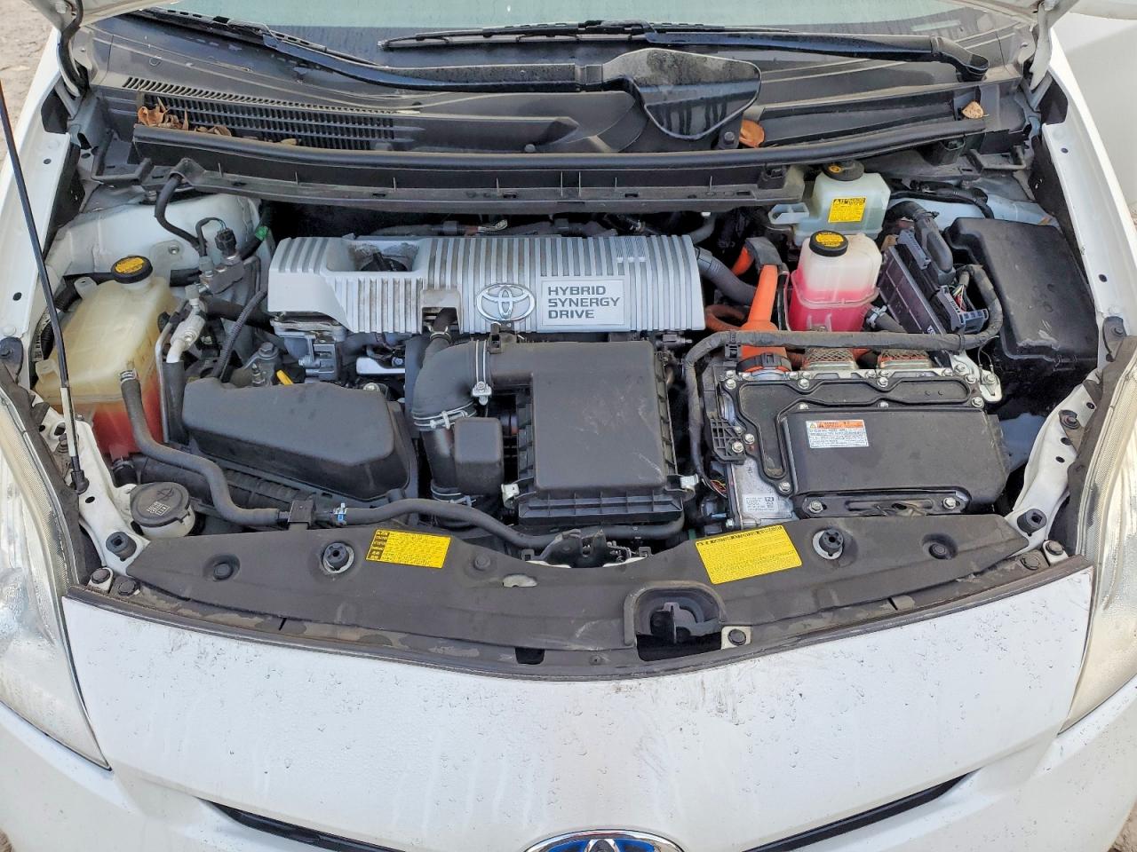 2014 TOYOTA PRIUS photo 12