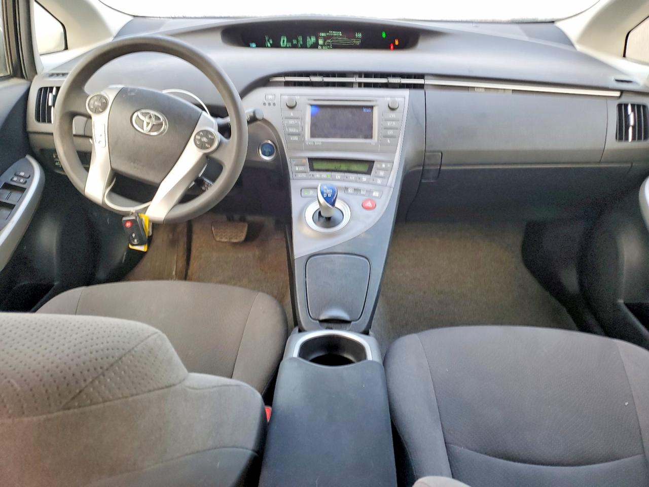 2014 TOYOTA PRIUS photo 8