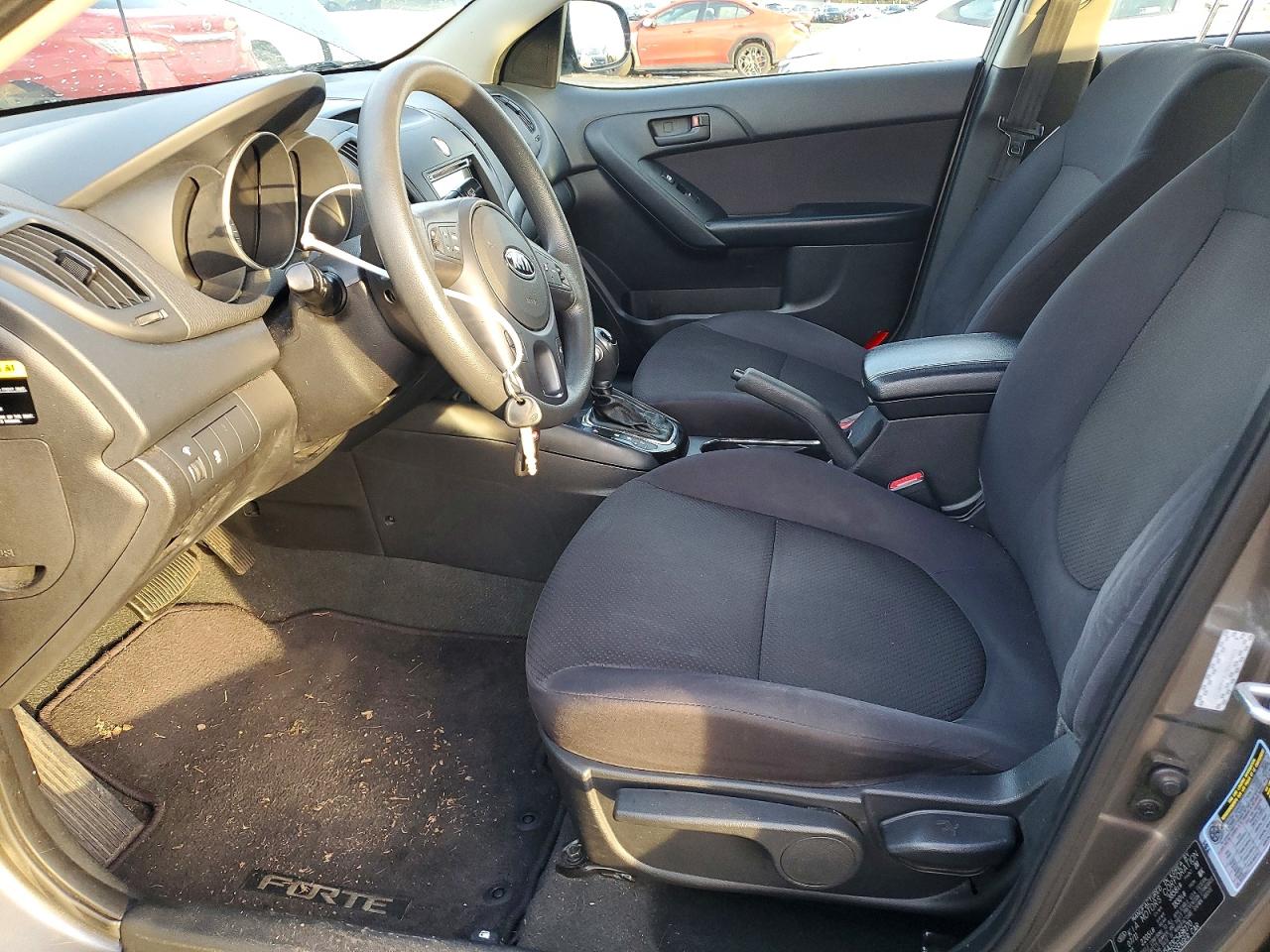 2012 KIA FORTE EX photo 7