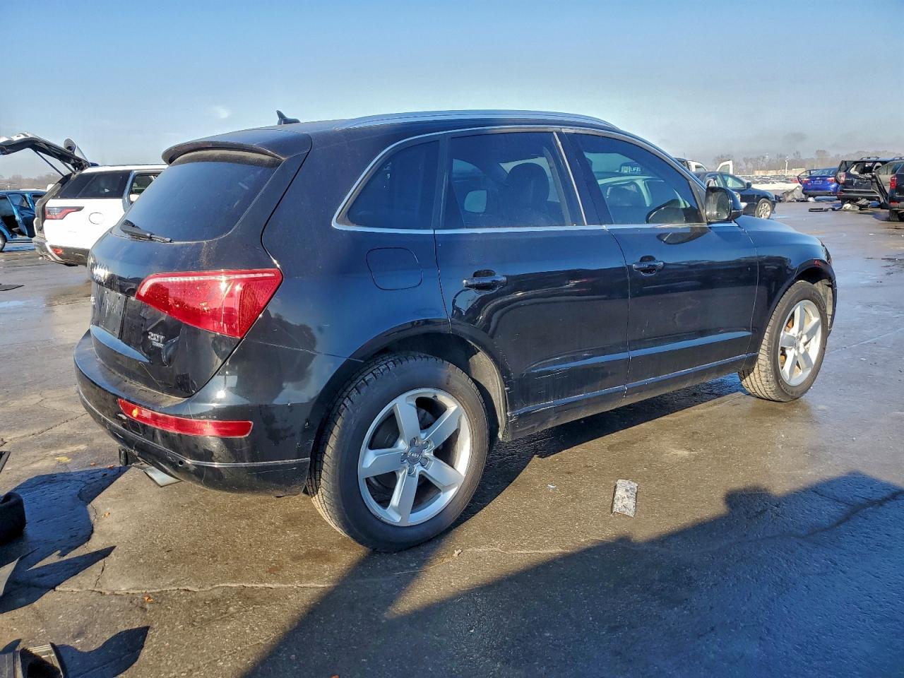 2012 AUDI Q5 PREMIUM PLUS photo 3