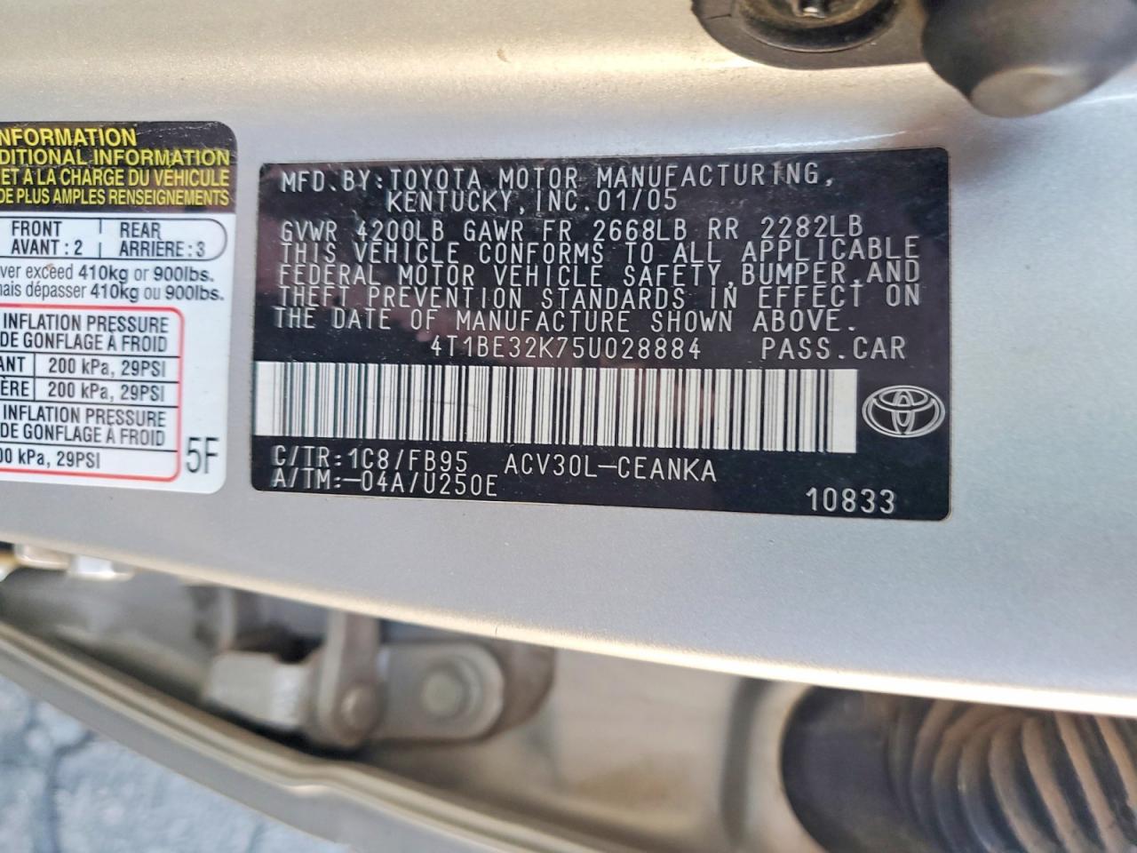 2005 TOYOTA CAMRY LE photo 12