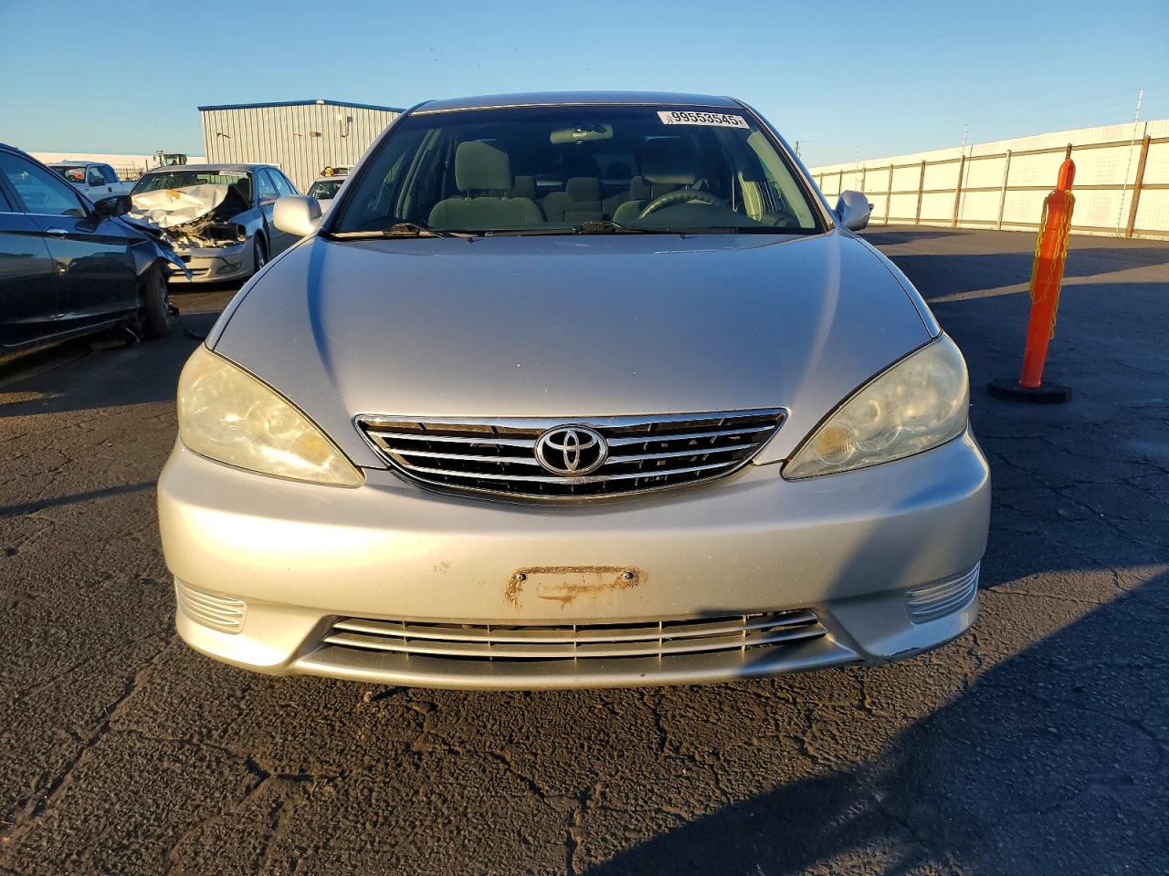 2005 TOYOTA CAMRY LE photo 5