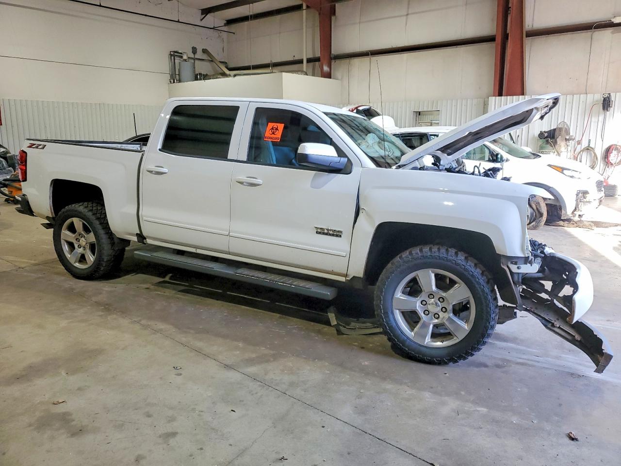 2018 CHEVROLET SILVERADO K1500 LT photo 4