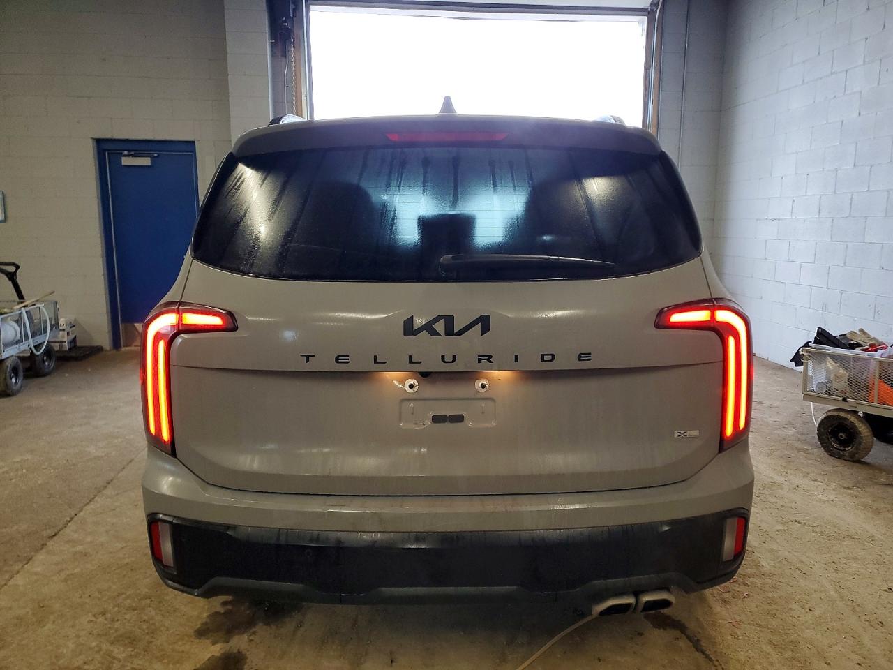 2025 KIA TELLURIDE SX photo 6