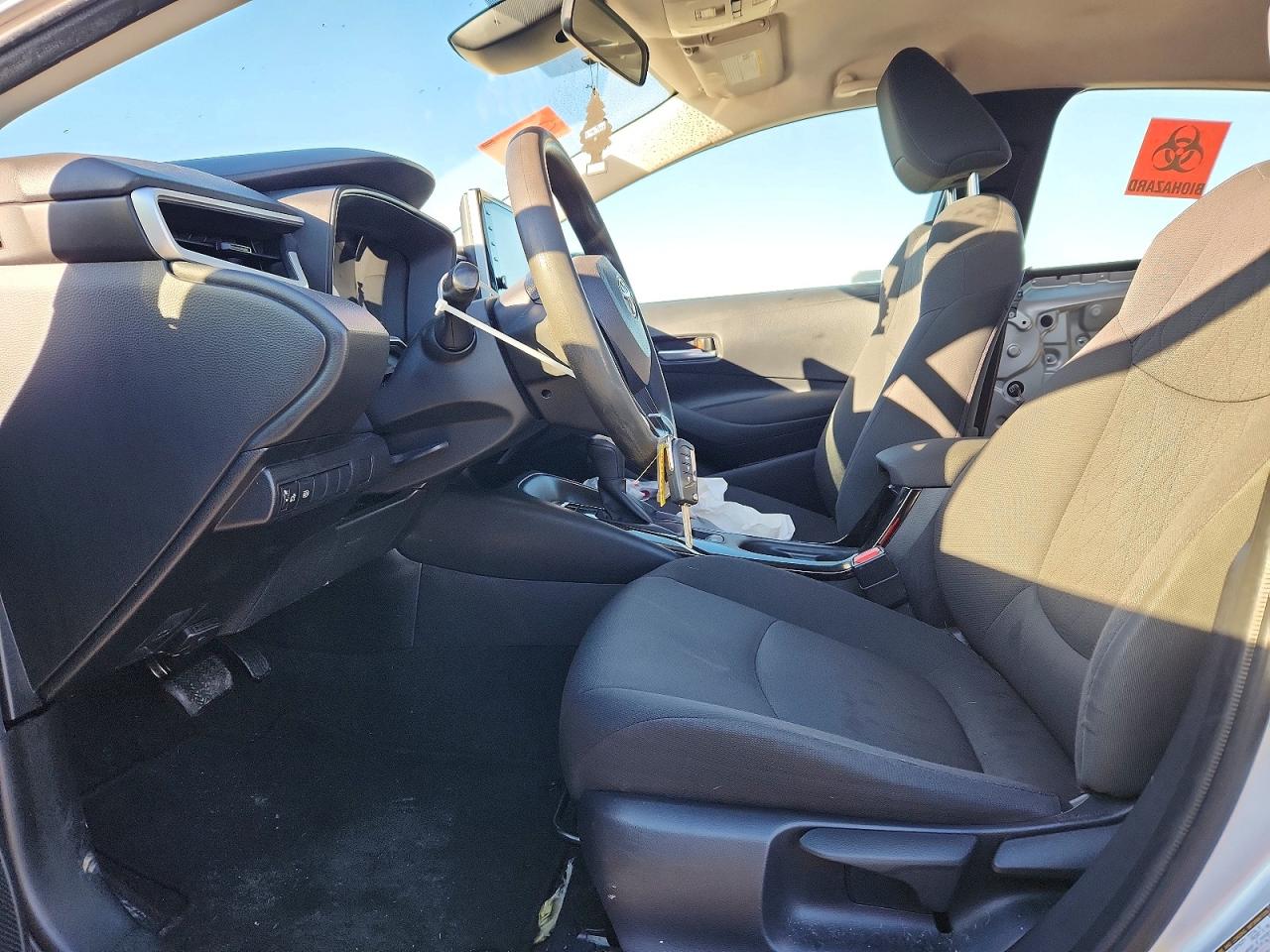 2021 TOYOTA COROLLA LE photo 7