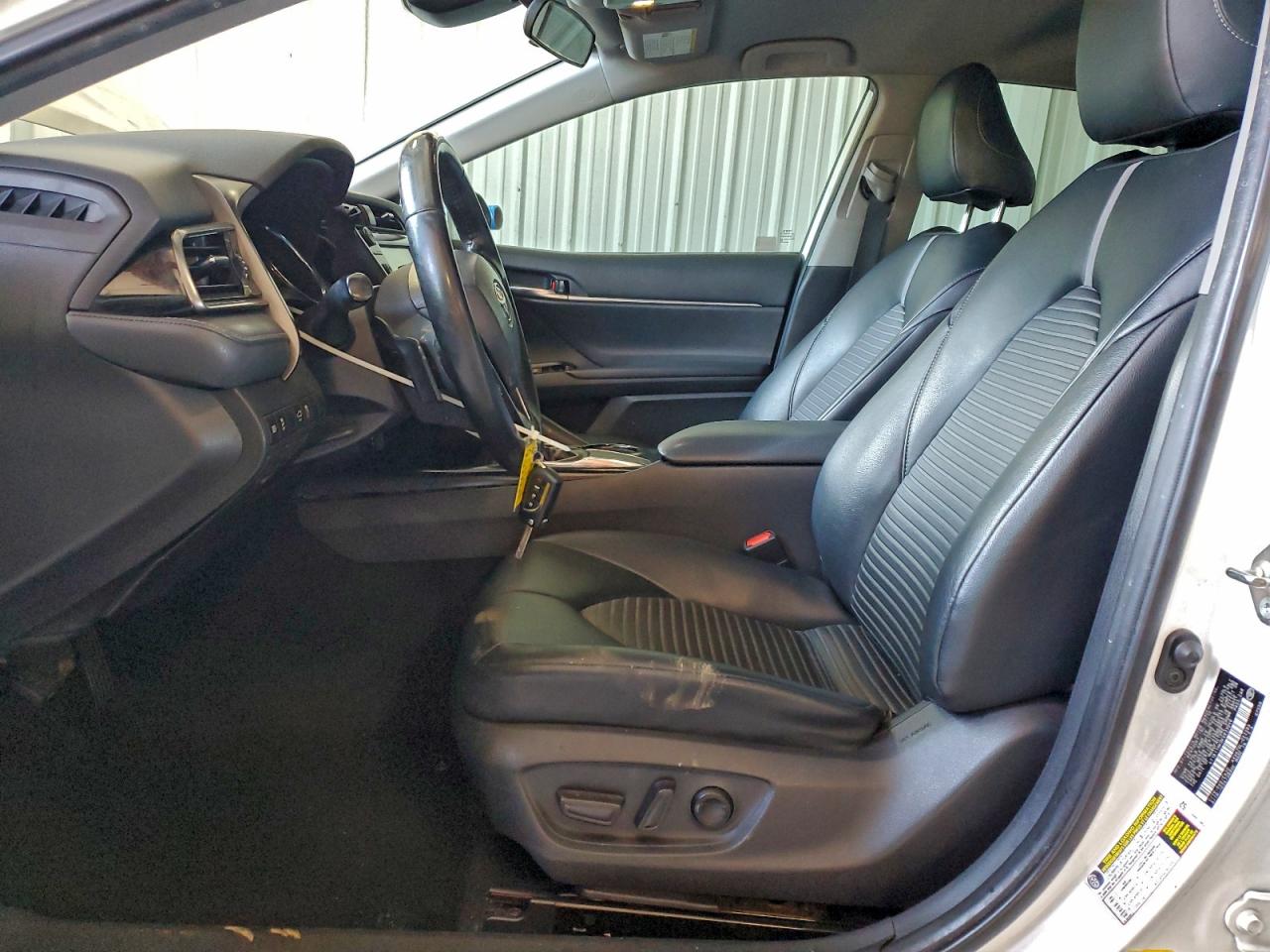 2019 TOYOTA CAMRY L photo 7
