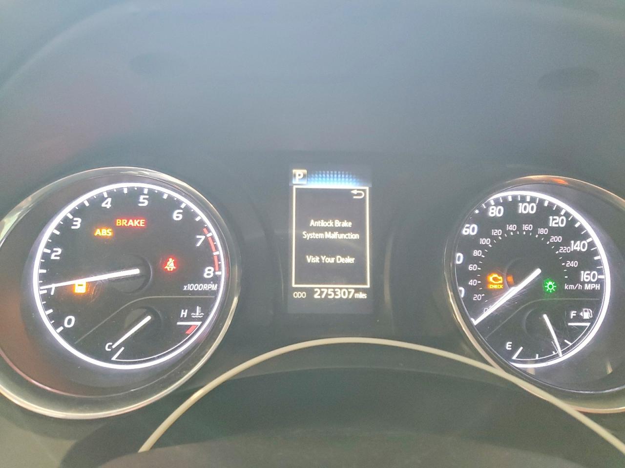2019 TOYOTA CAMRY L photo 9