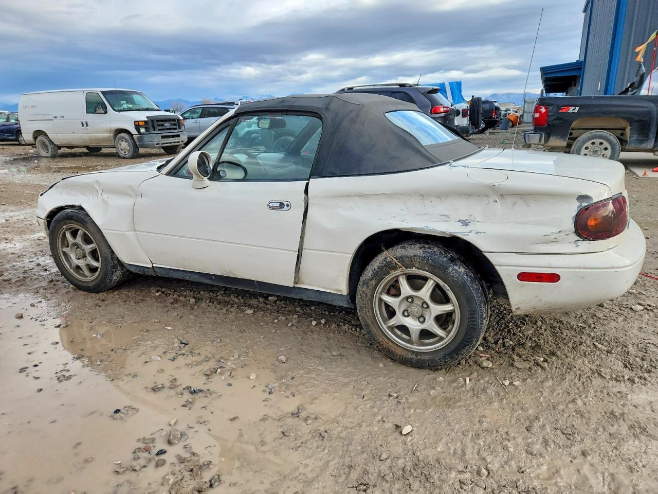 1997 MAZDA MX-5 MIATA photo 2