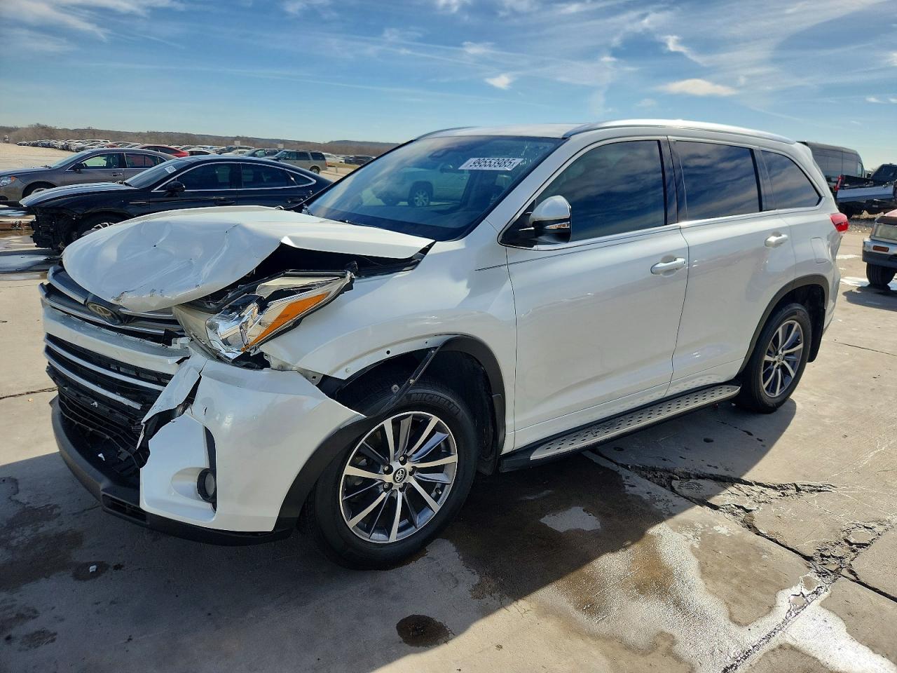2017 TOYOTA HIGHLANDER