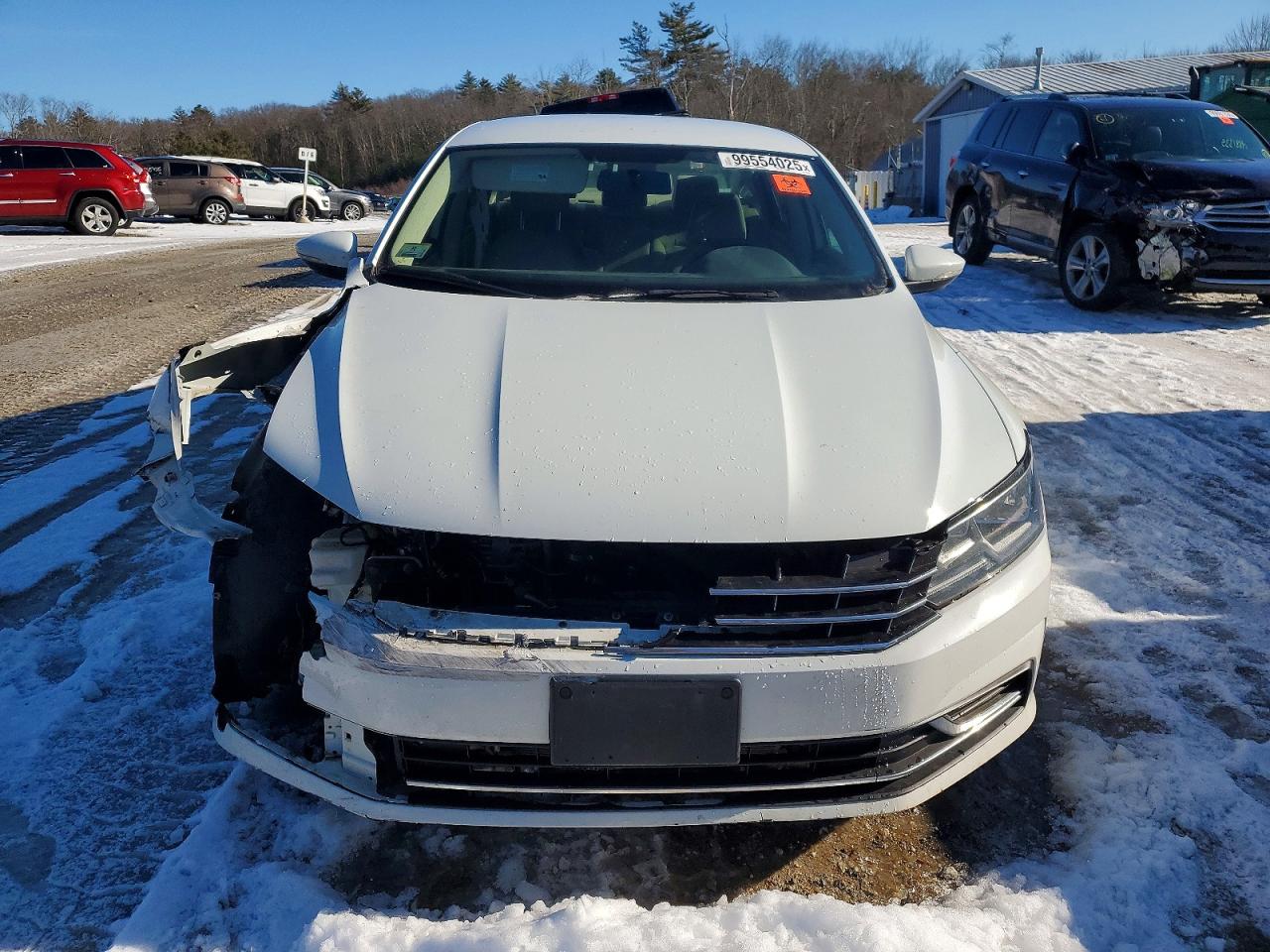 2017 VOLKSWAGEN PASSAT S photo 5