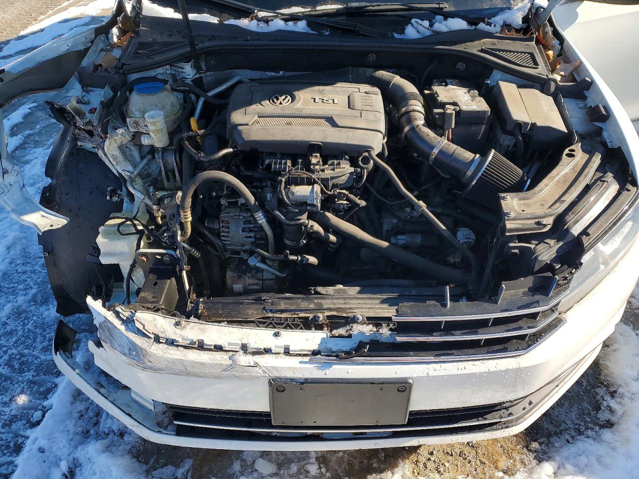 2017 VOLKSWAGEN PASSAT S photo 11
