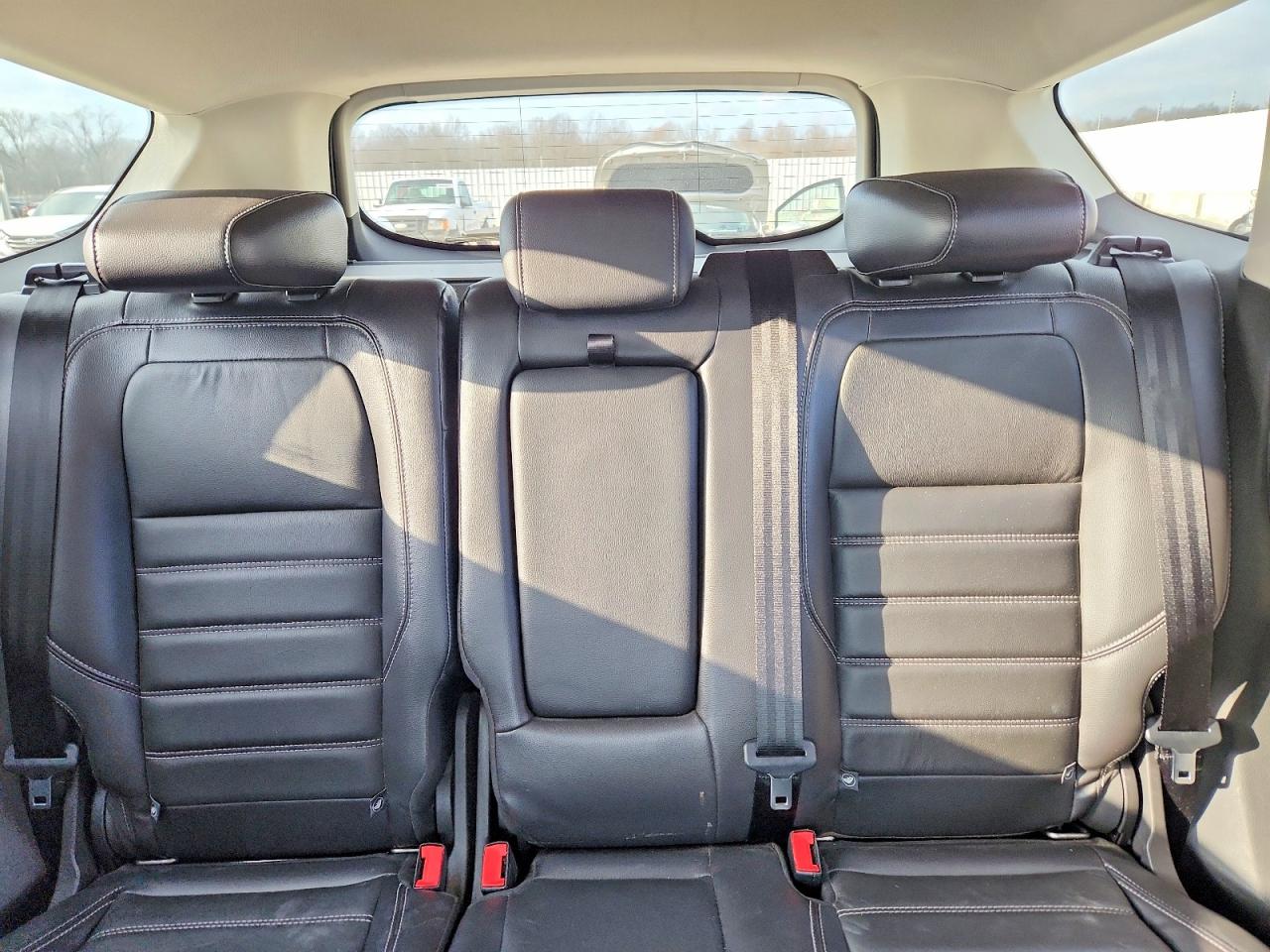 2017 FORD ESCAPE TITANIUM photo 10