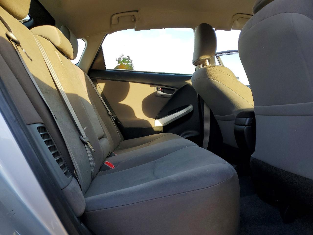 2015 TOYOTA PRIUS photo 10