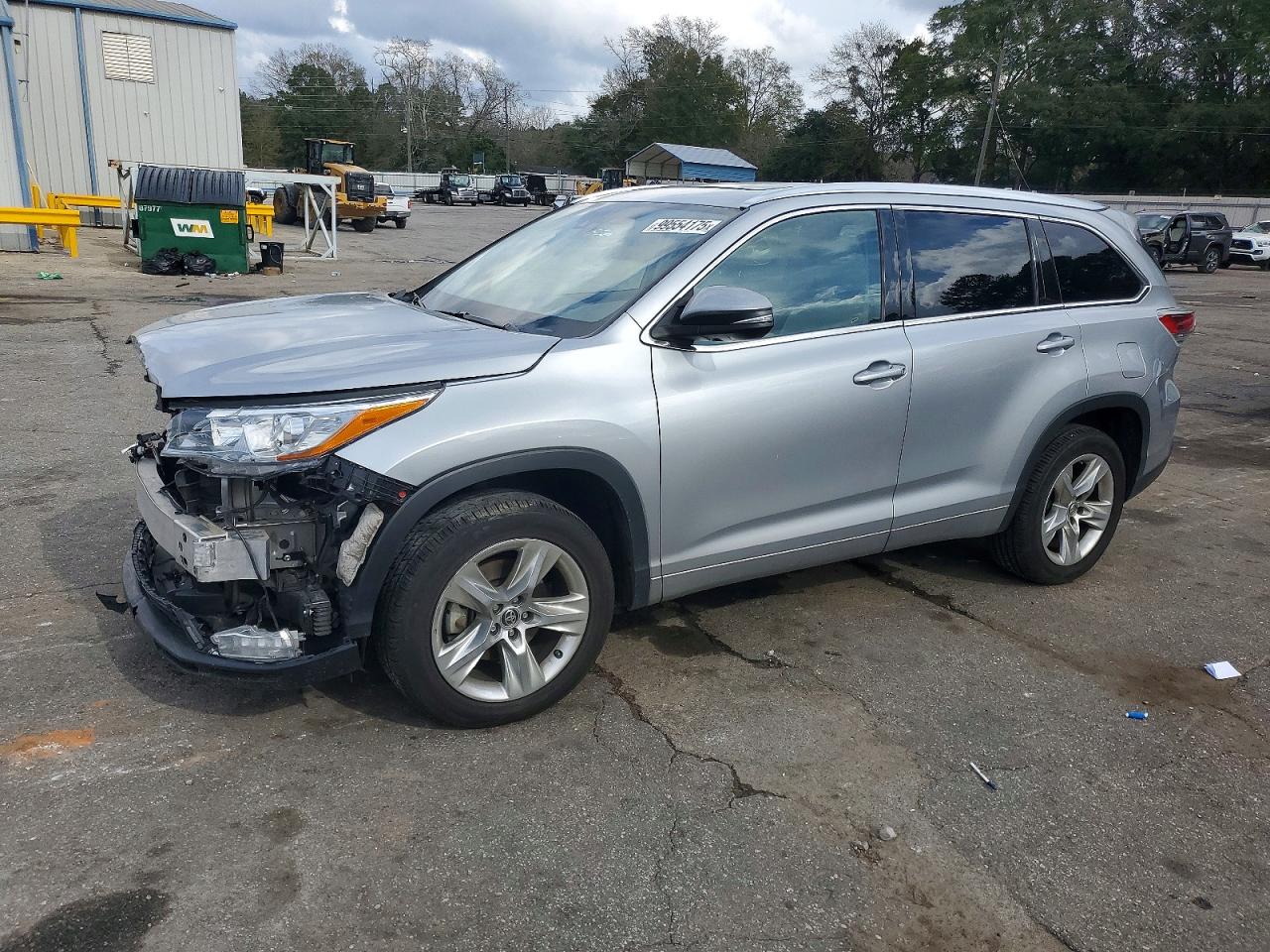 2016 TOYOTA HIGHLANDER
