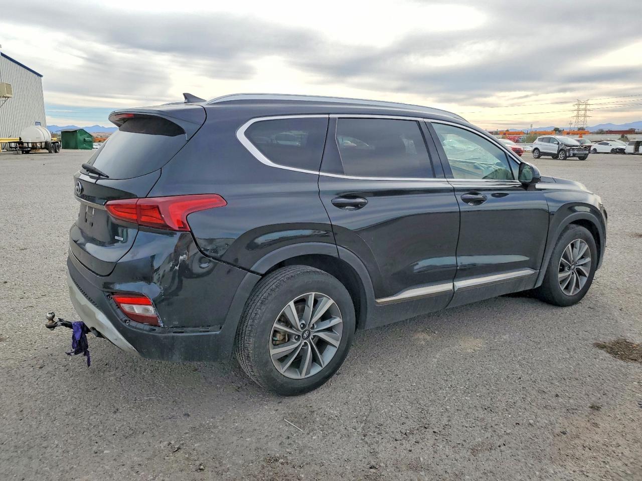 2019 HYUNDAI SANTA FE SEL photo 3