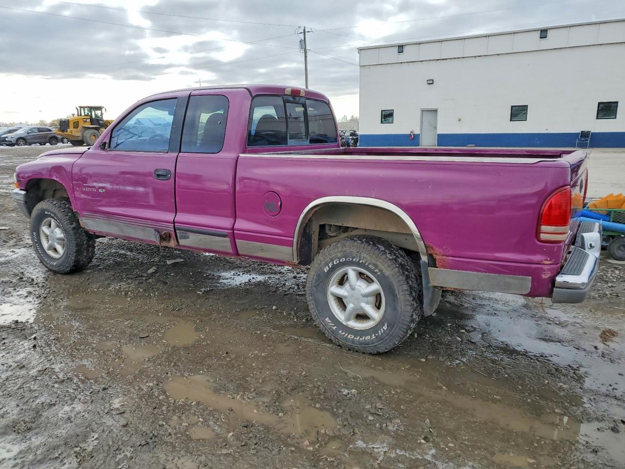 1997 DODGE DAKOTA photo 2