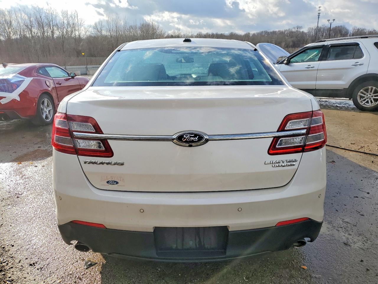 2015 FORD TAURUS LIMITED photo 6