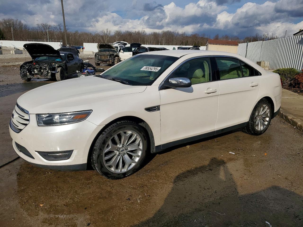 2015 FORD TAURUS