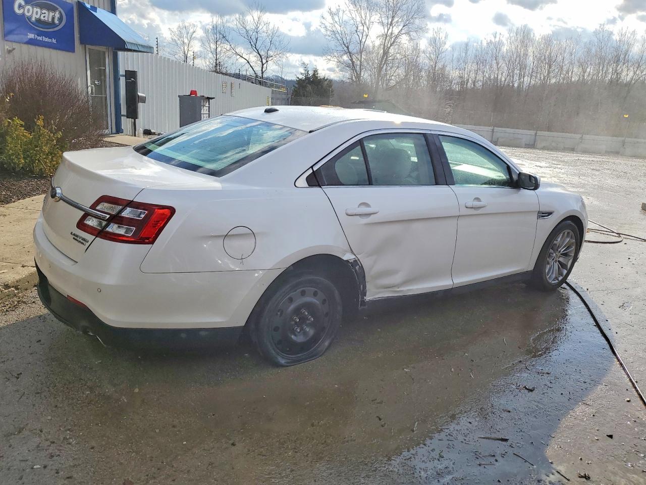 2015 FORD TAURUS LIMITED photo 3