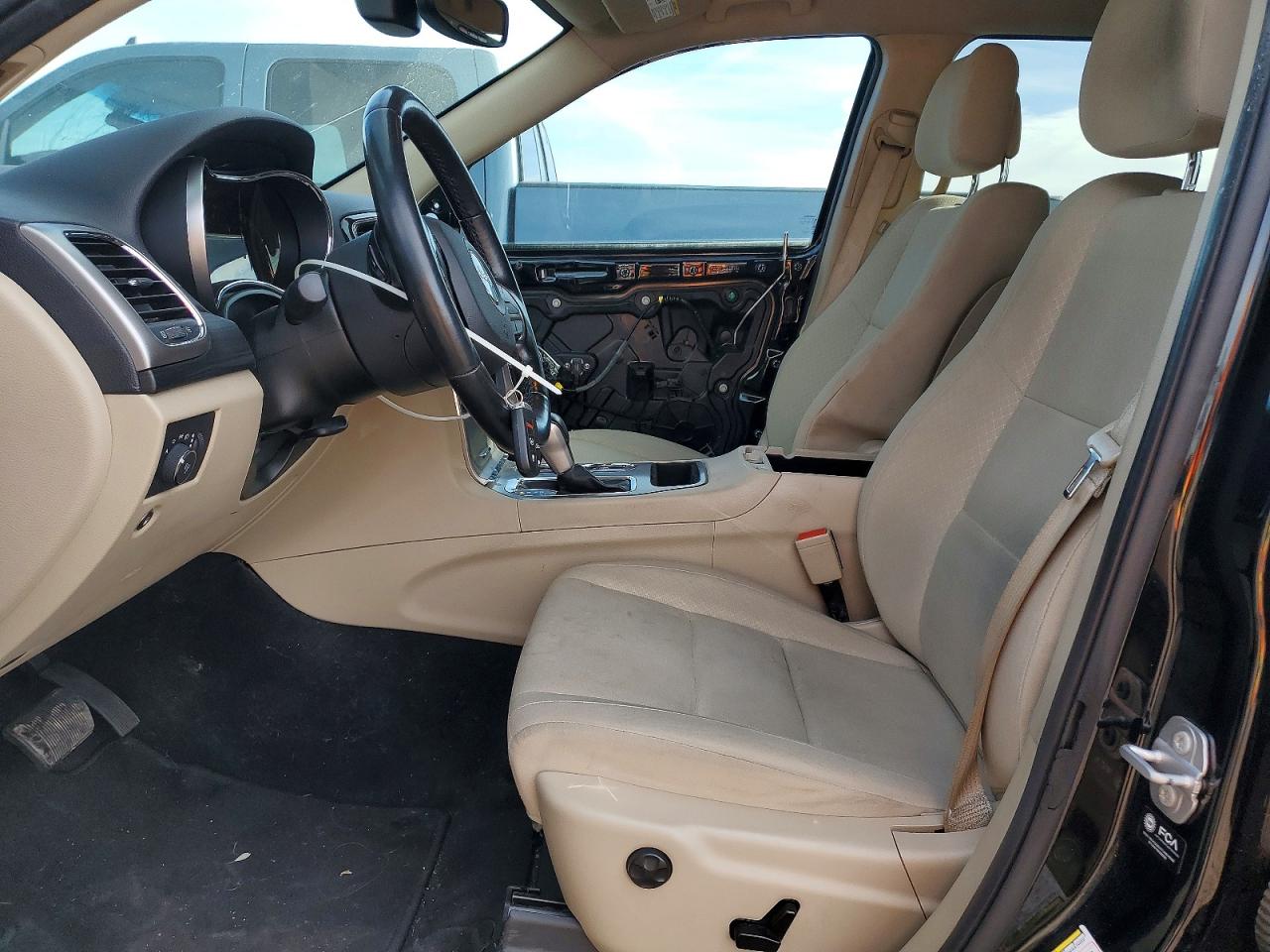 2022 JEEP GRAND CHEROKEE LAREDO E photo 7