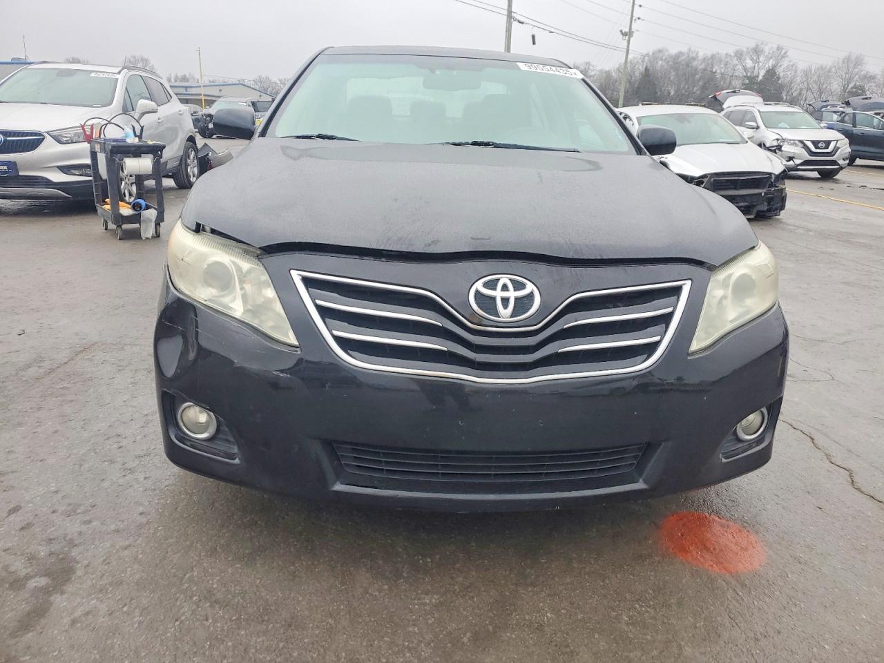 2011 TOYOTA CAMRY BASE photo 5