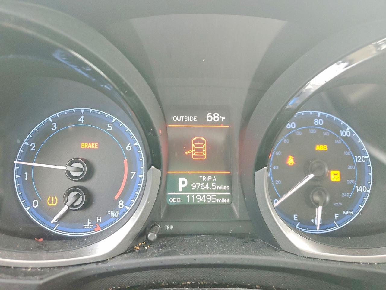 2015 TOYOTA COROLLA L photo 9