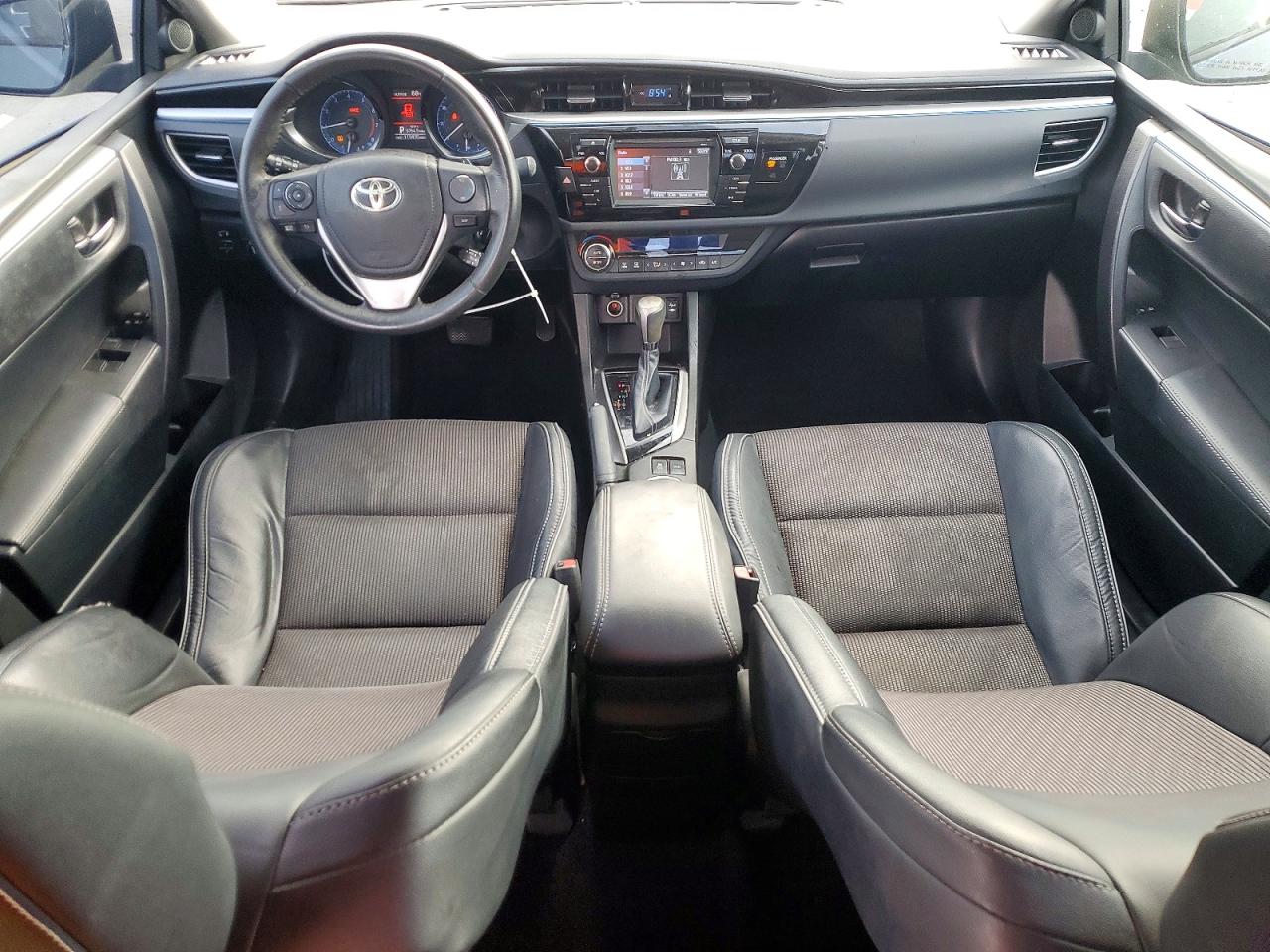 2015 TOYOTA COROLLA L photo 8