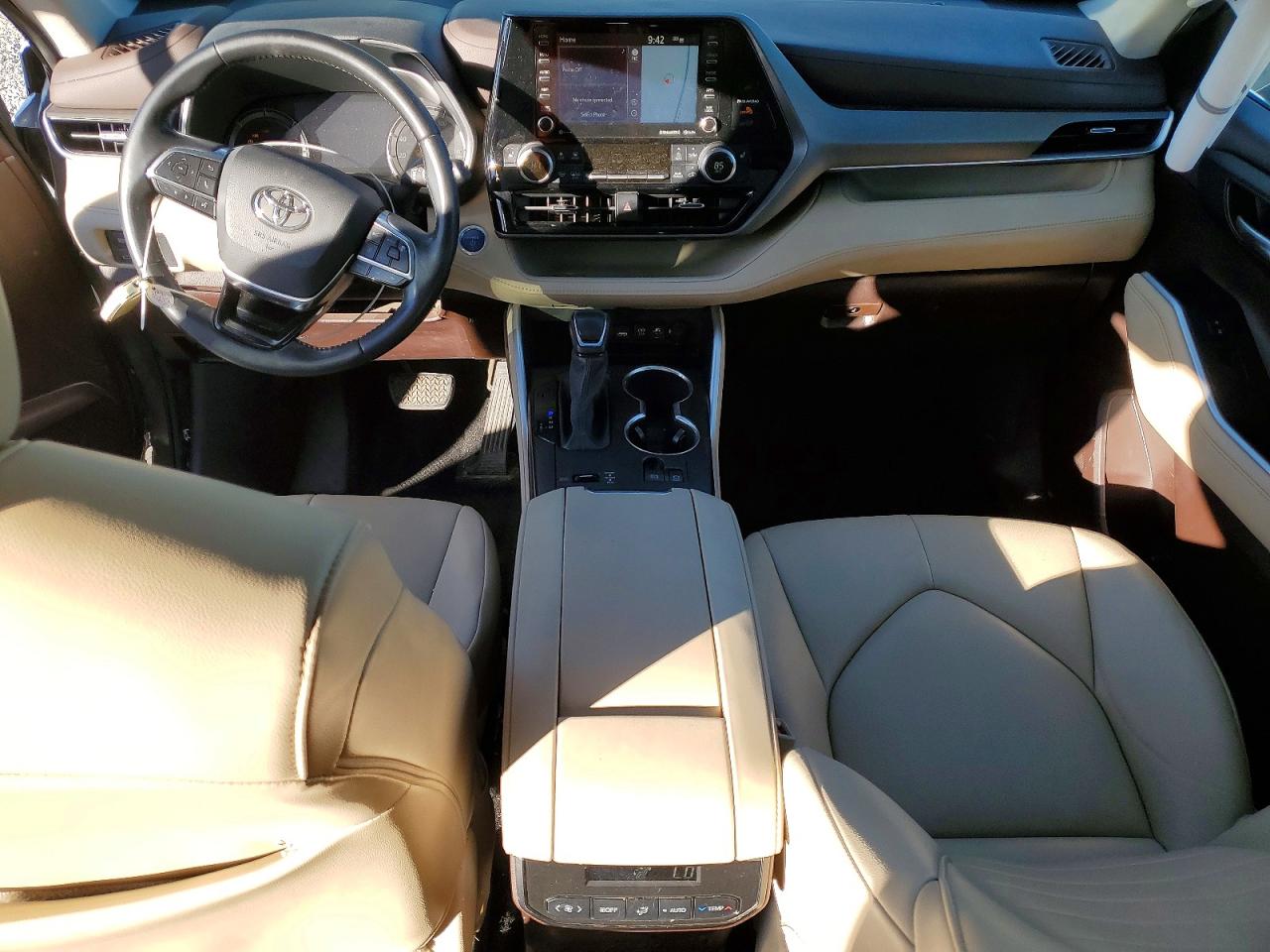 2021 TOYOTA HIGHLANDER HYBRID XLE photo 8