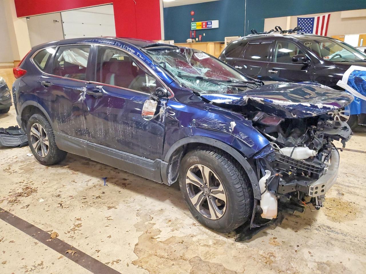 2018 HONDA CR-V LX photo 4