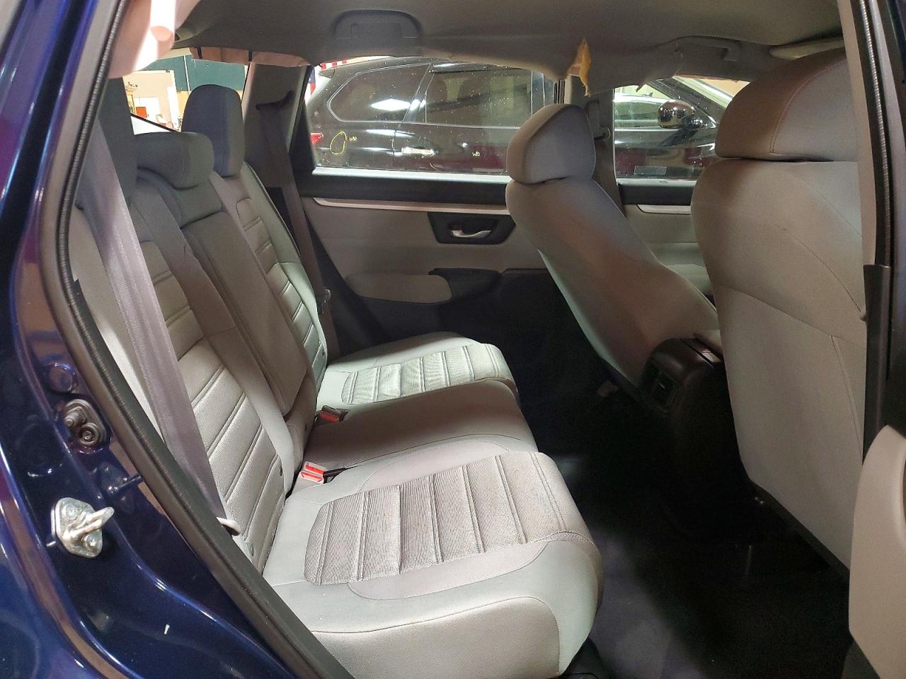 2018 HONDA CR-V LX photo 11