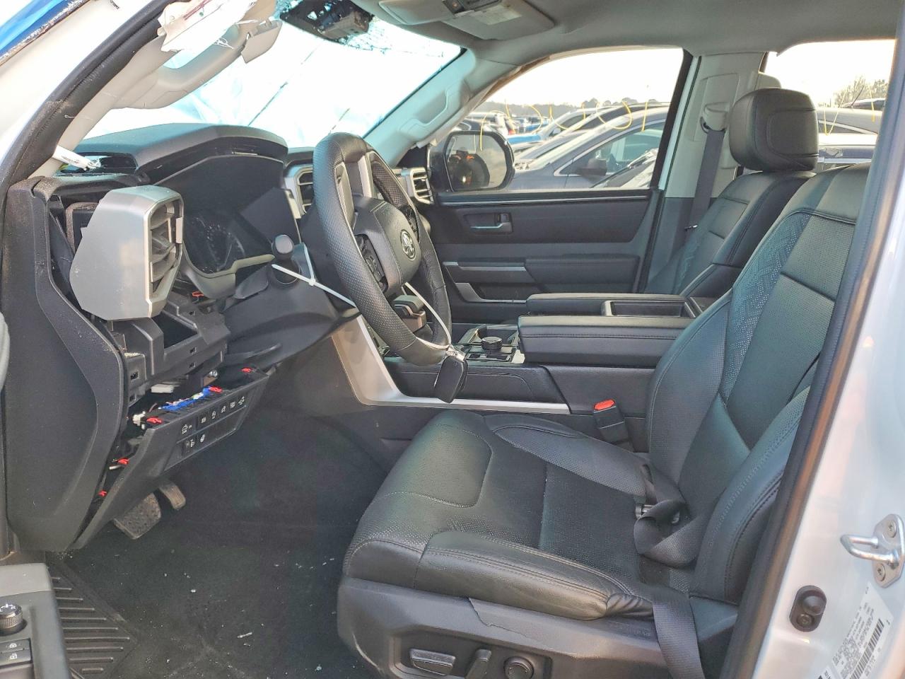 2024 TOYOTA TUNDRA CREWMAX SR photo 7