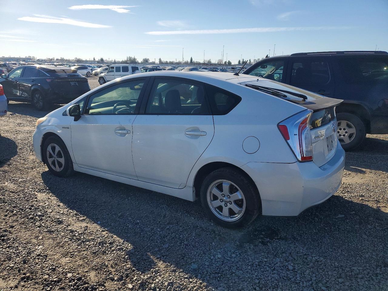 2012 TOYOTA PRIUS TWO photo 2