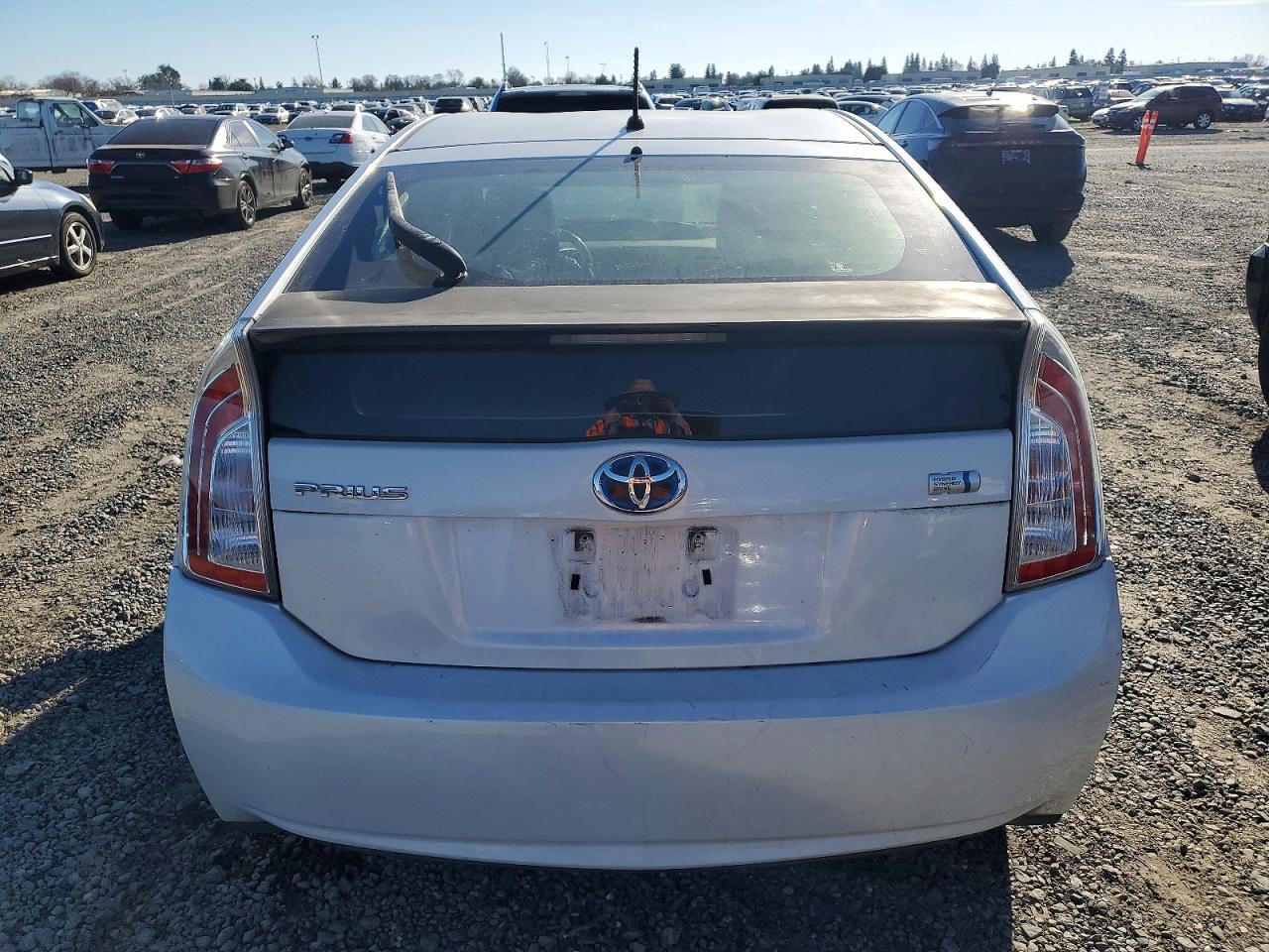 2012 TOYOTA PRIUS TWO photo 6