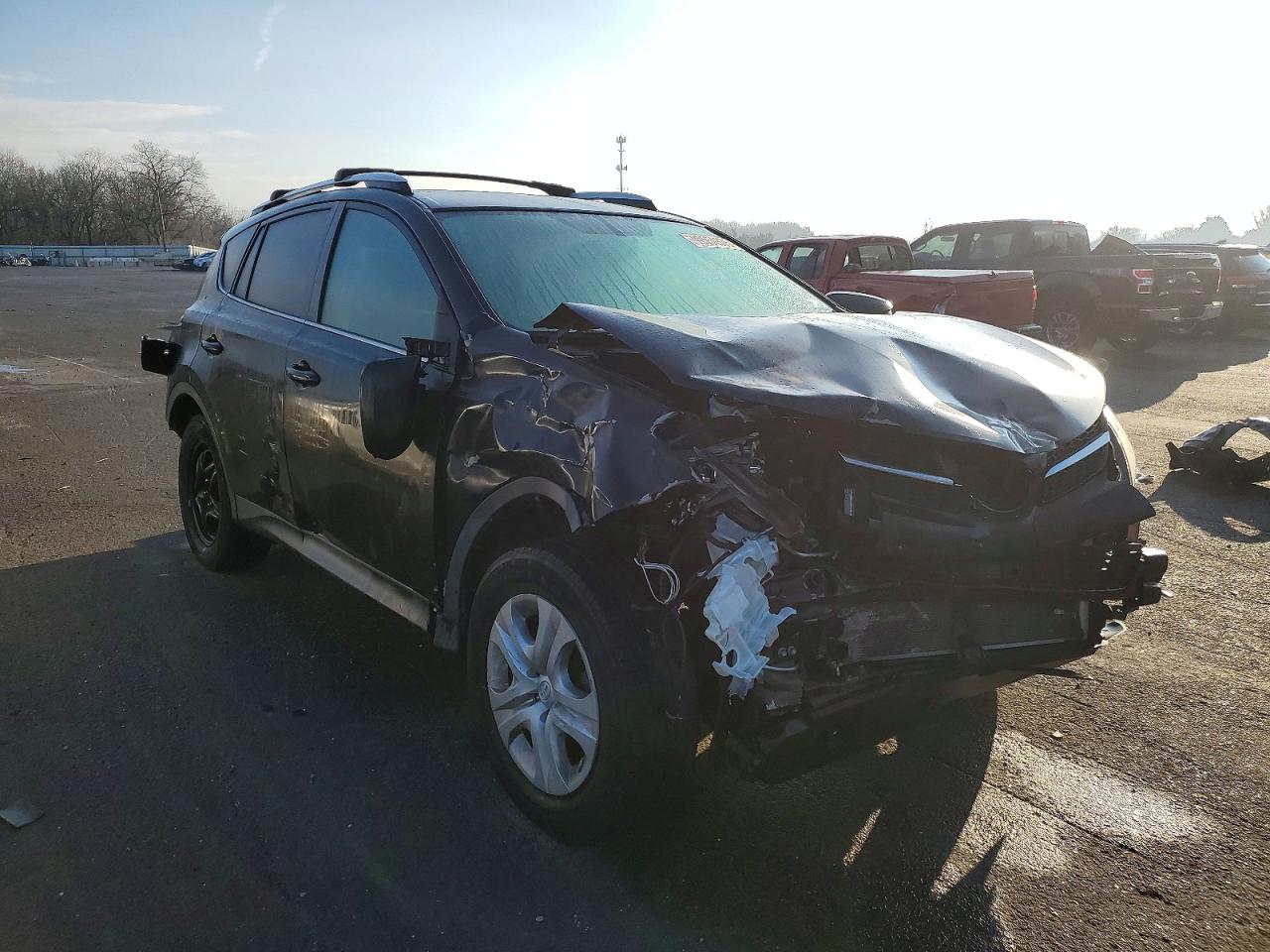 2015 TOYOTA RAV4 LE photo 4