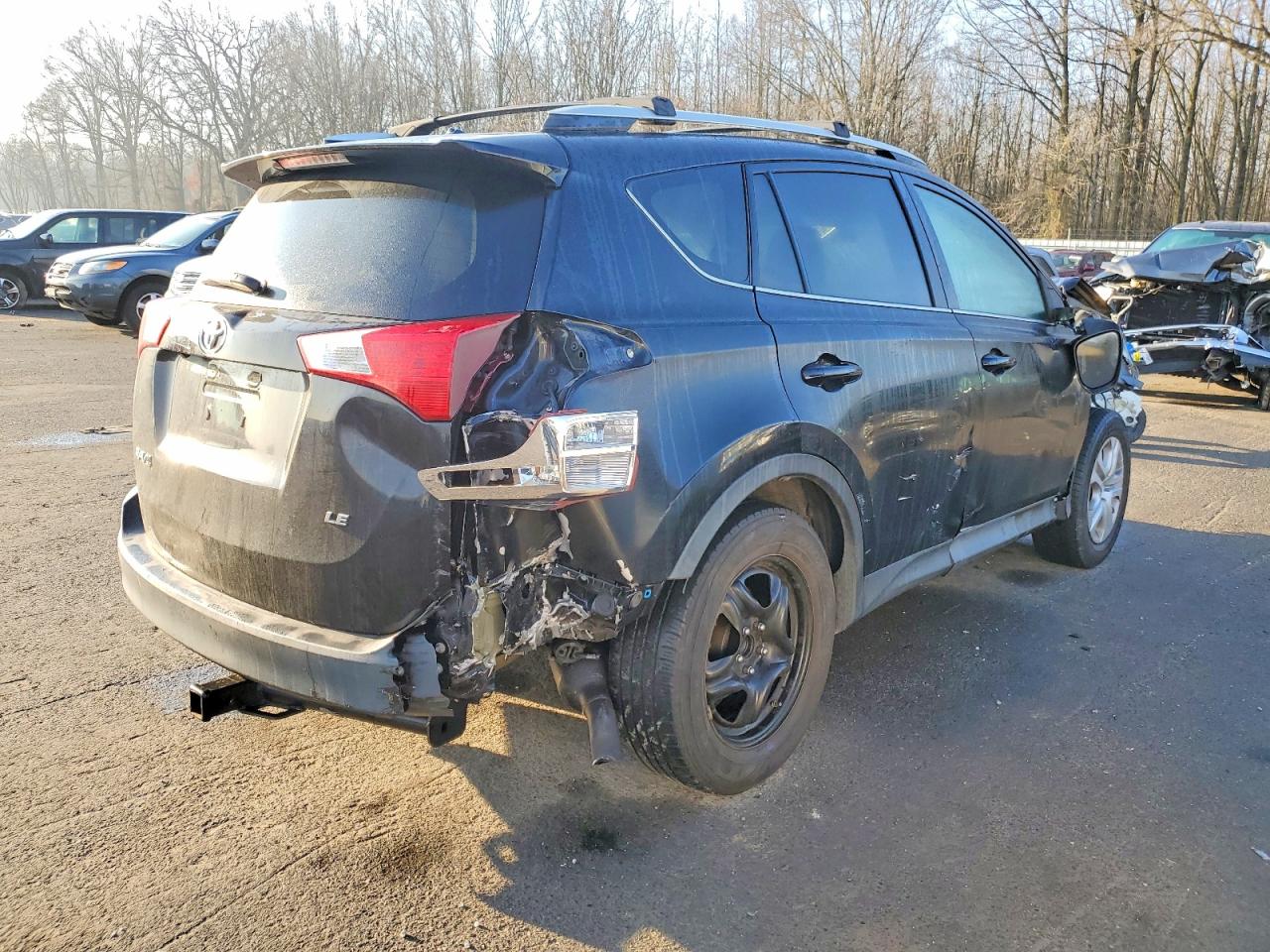 2015 TOYOTA RAV4 LE photo 3