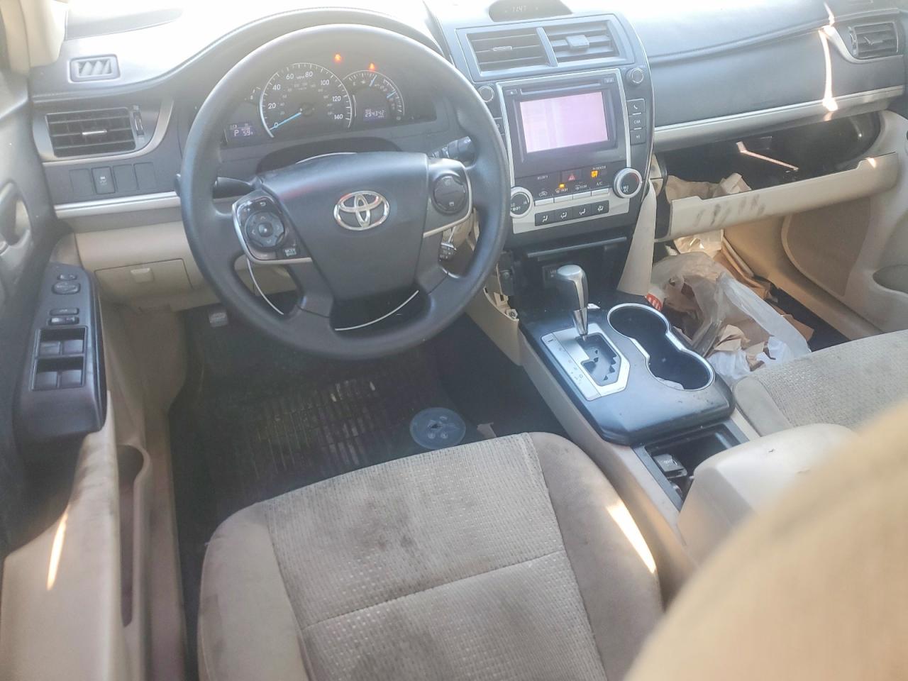 2013 TOYOTA CAMRY L photo 8