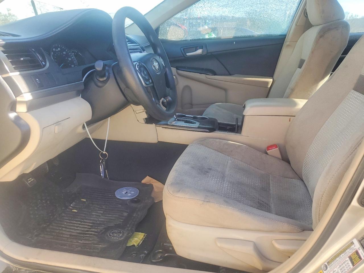 2013 TOYOTA CAMRY L photo 7