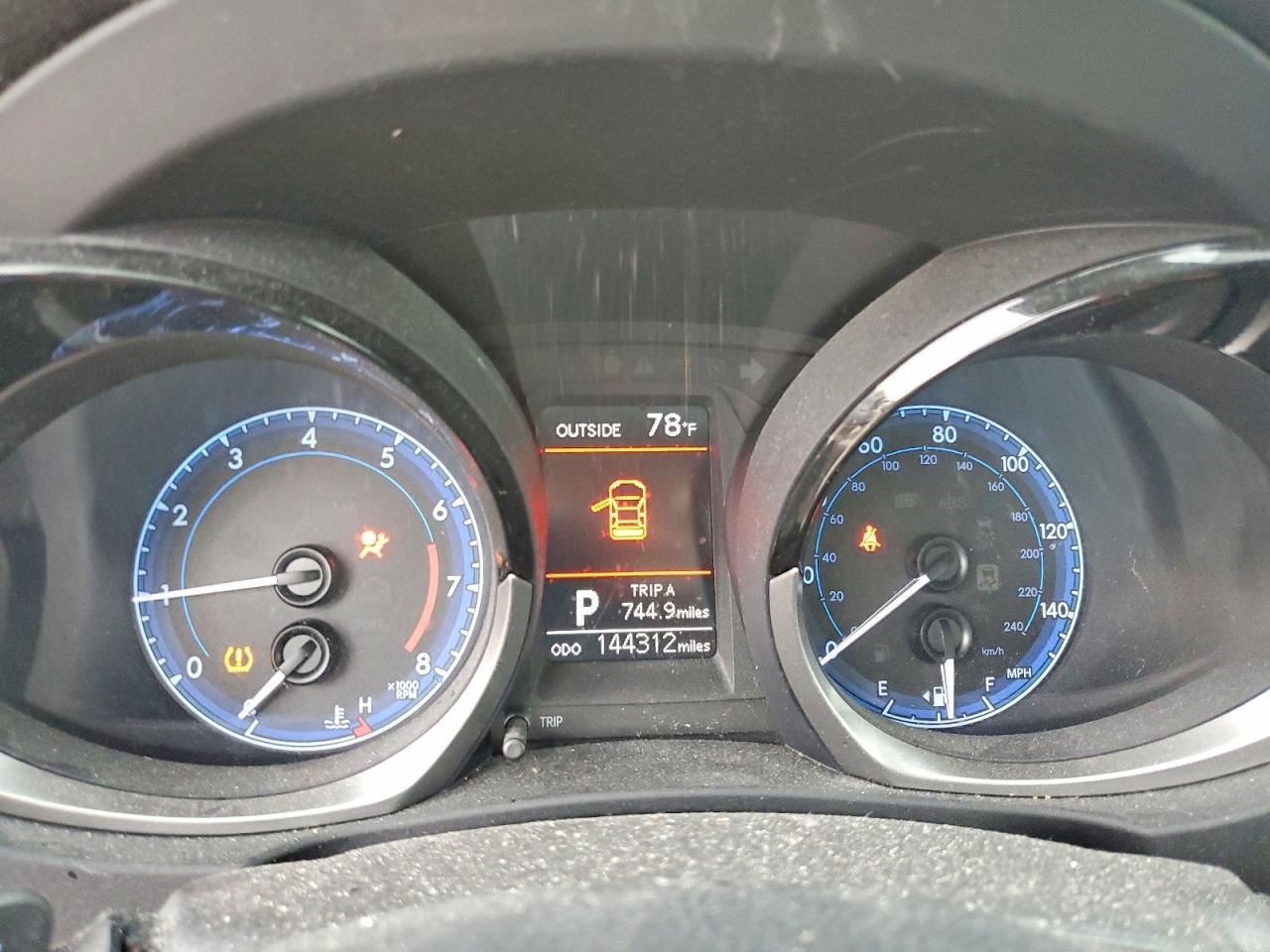 2015 TOYOTA COROLLA L photo 9