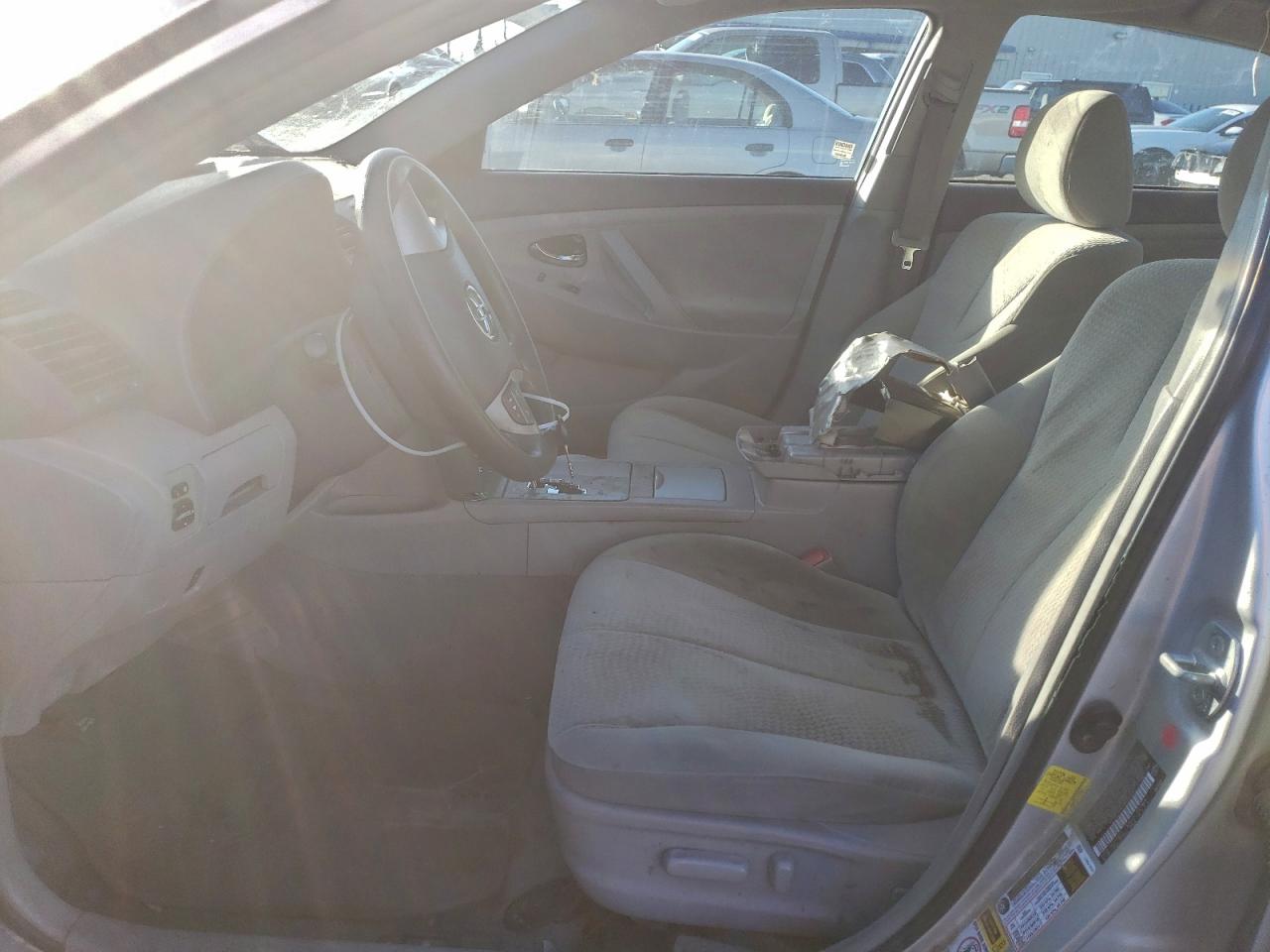 2011 TOYOTA CAMRY BASE photo 7