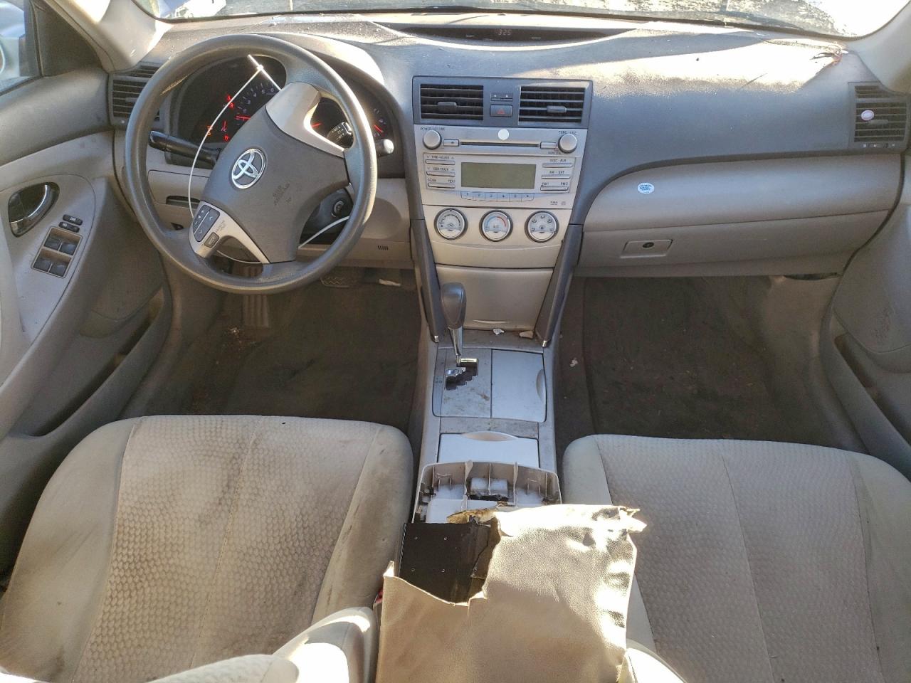 2011 TOYOTA CAMRY BASE photo 8