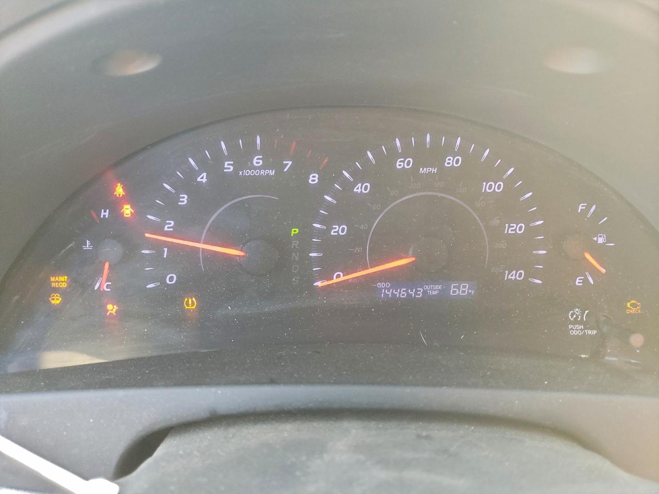 2011 TOYOTA CAMRY BASE photo 9