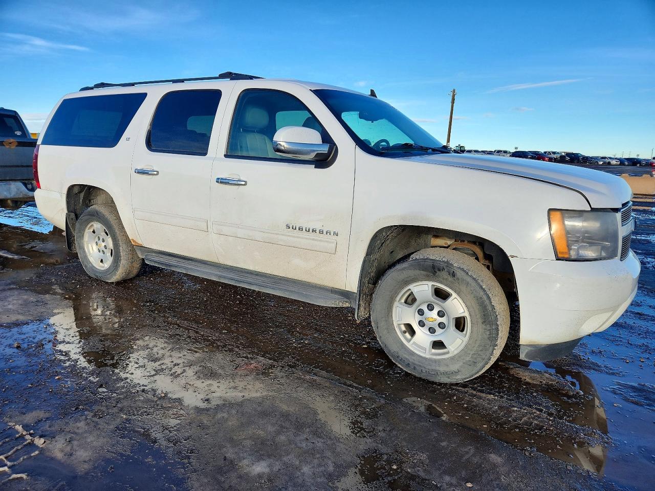 2010 CHEVROLET SUBURBAN K1500 LT photo 4