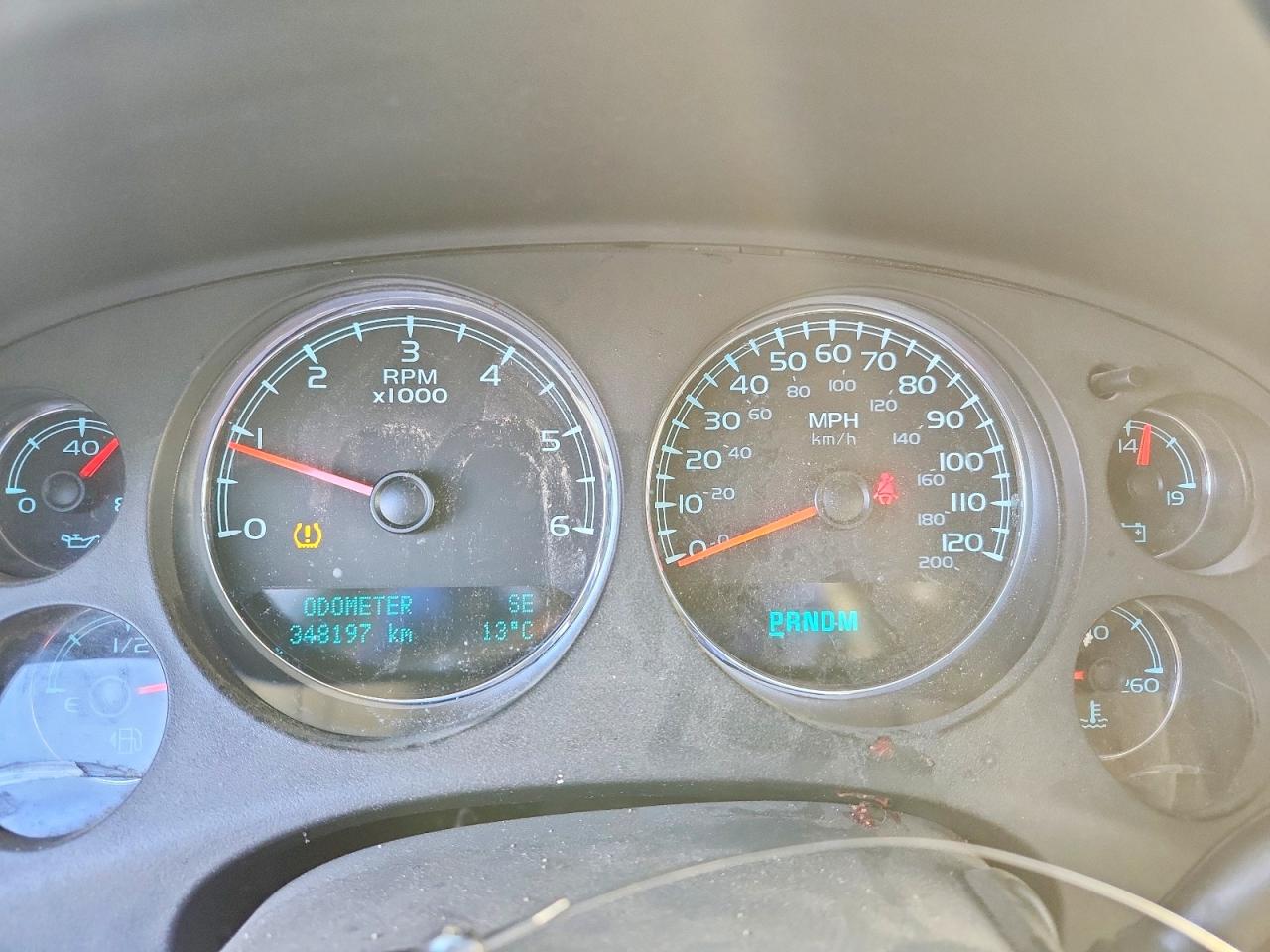2010 CHEVROLET SUBURBAN K1500 LT photo 9